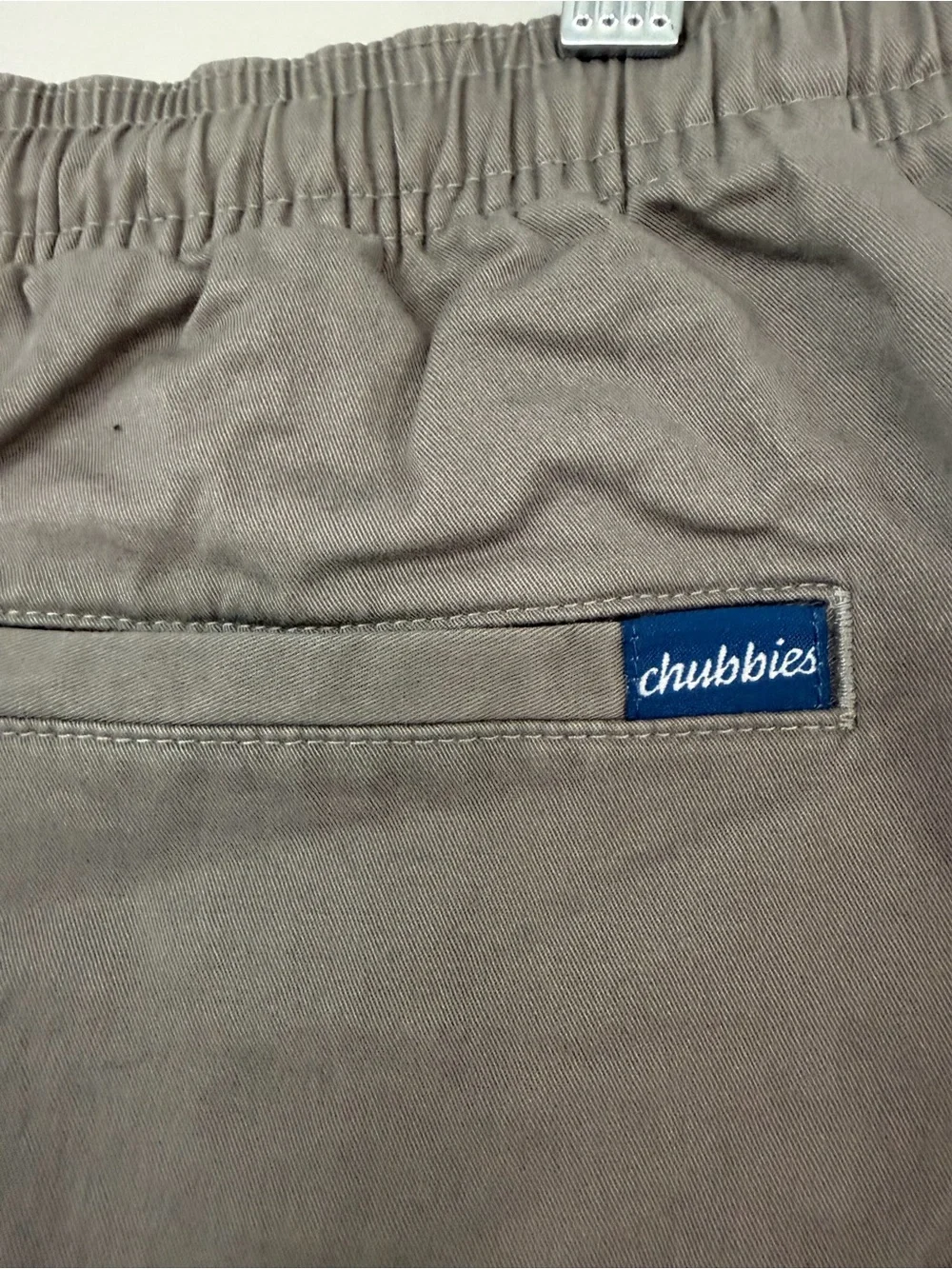 Chubbies Mens XL Gray flat front cotton twill elastic waist drawstring 7” shorts - Picture 5 of 8